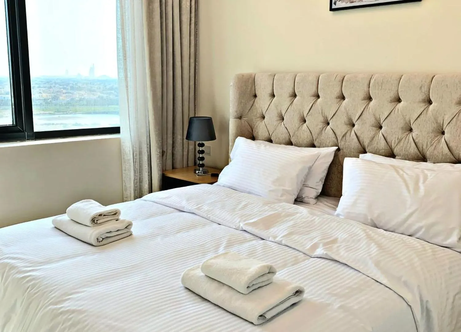 Royal Maison Luxurious 2 Bedroom In Business Bay Dubai Apartment