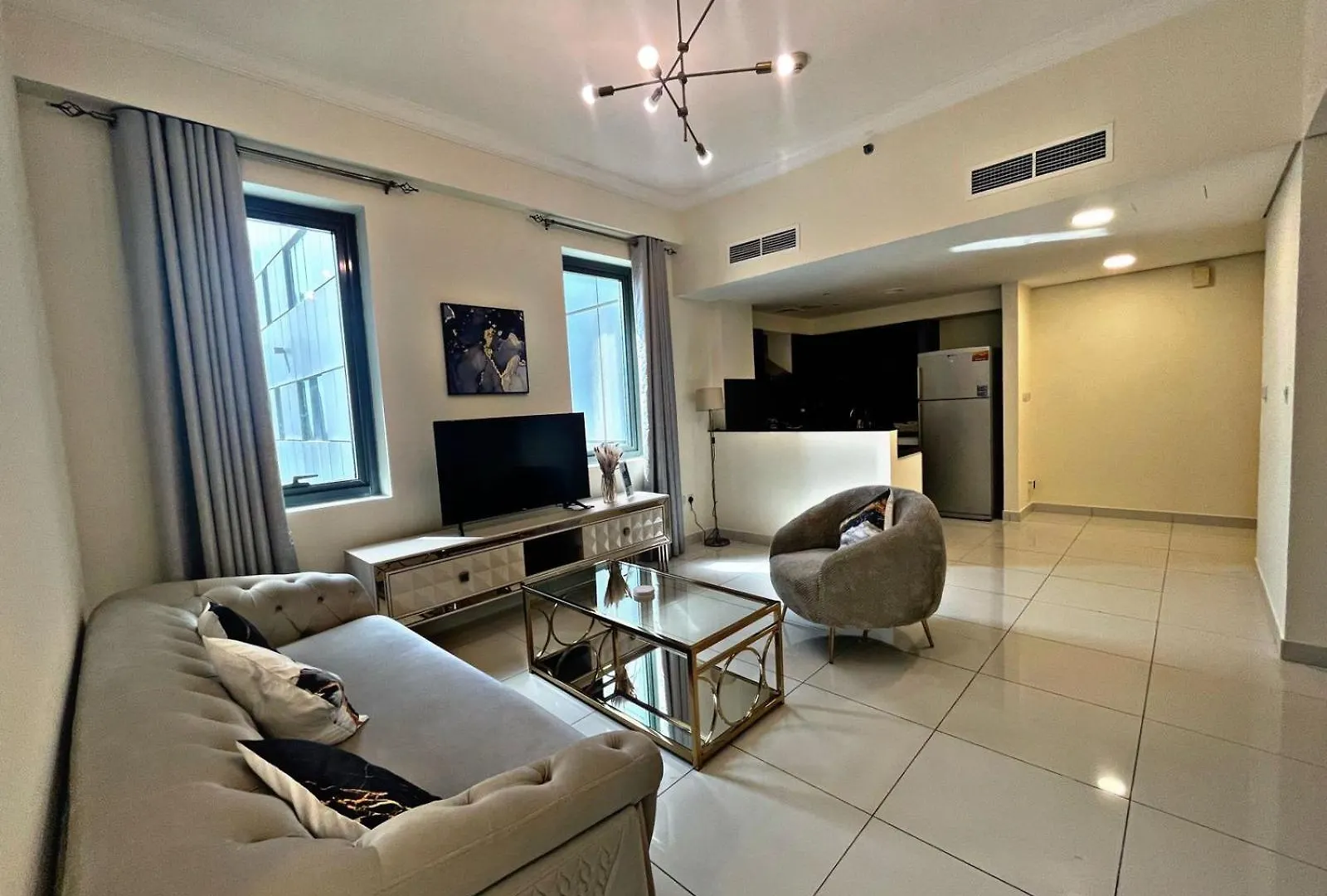 Royal Maison Luxurious 2 Bedroom In Business Bay Dubai